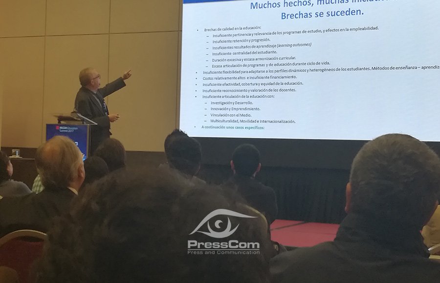 PressComChile's tweet photo. PressCom estuvo presente en el Education Summit 2017 organizado por nuestro cliente #RICOH, bajo el lema “Transformación digital en la Educación”.  #RICOH entregó soluciones en el ámbito educativo. #PressComChile #periodistas #PR #eventosPressCom https://t.co/O4v58oo2st