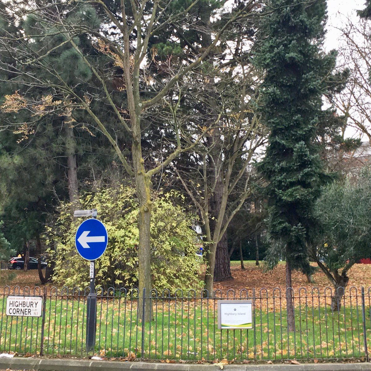 richardprice500's tweet image. Highbury Corner: structural, pastoral. 
#StructuredPerambulation 
#London