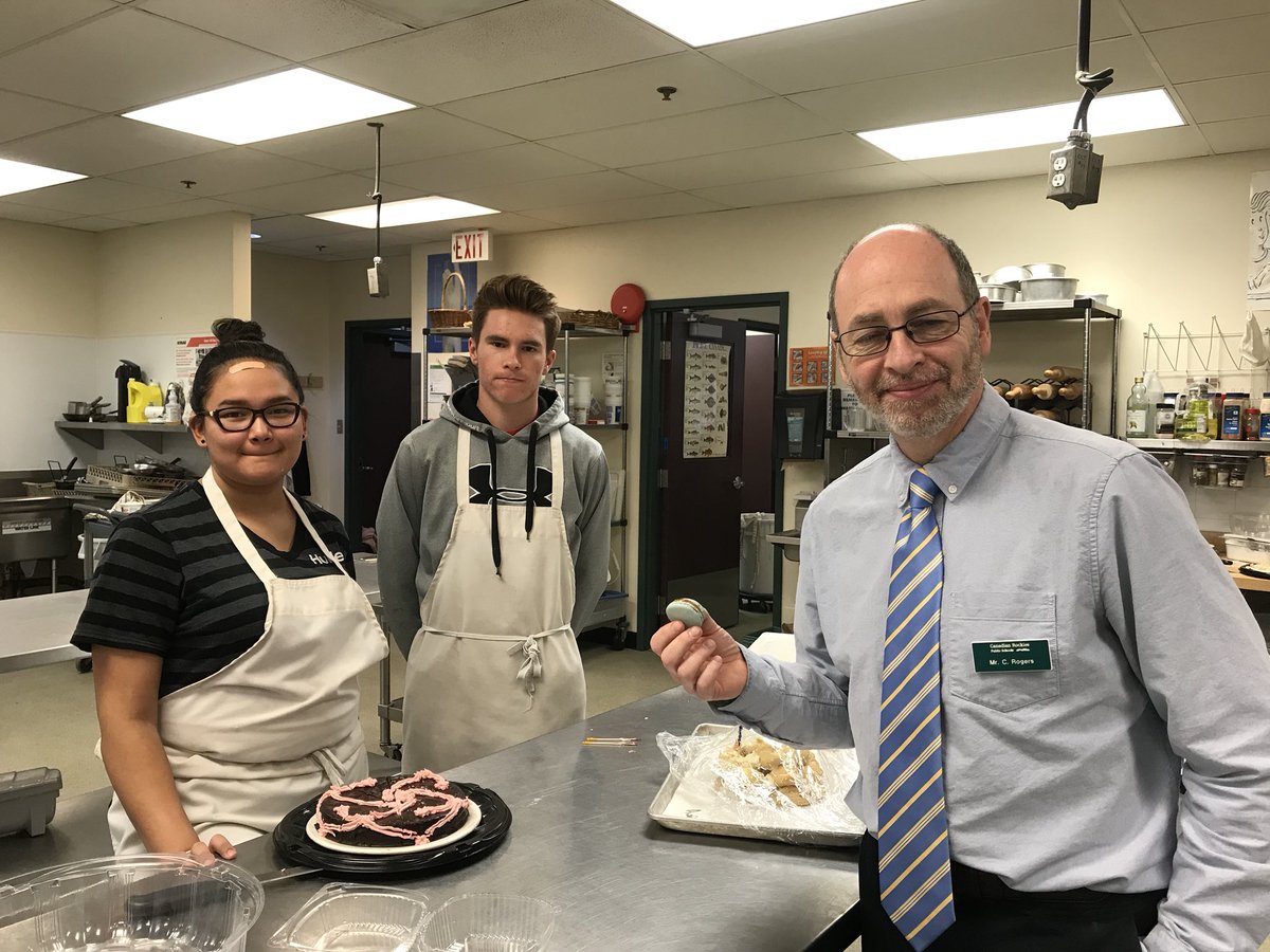 CCHS_Canmore's tweet photo. Principal perks ๐Students share a salted caramel macarons they made with guest presenter today #ctec2017 @MountainEdu https://t.co/PIAMkdxE9P