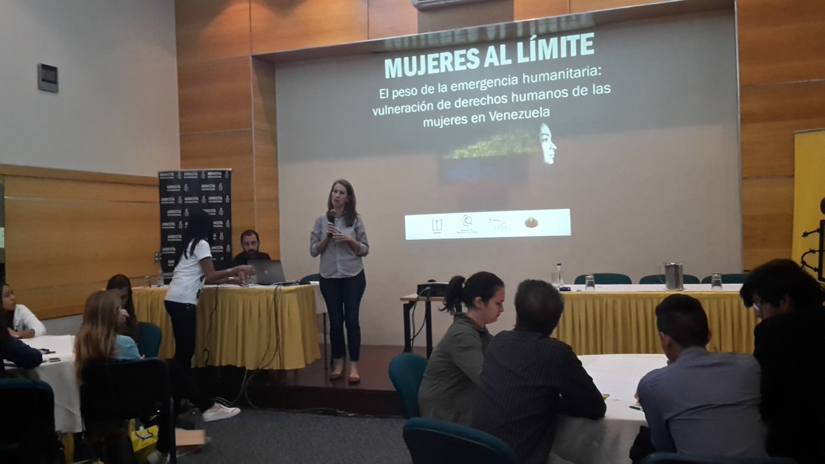 ddamianoh's tweet photo. Las venezolanas sufren una alarmante violación a sus ddhh. Ante la crisis ellas son las que dejan de comer para darle a otros, son las que gastan más de 14 horas a la semana en colas y no están garantizados sus derechos sexuales y reproductivos. https://t.co/Oxs900tEHC