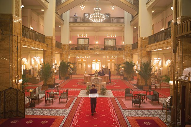 TheLMGI's tweet photo. The German town used as a #filmlocation for #LMGIawards winner #GrandBudapestHotel awarded the #EuropeanFilmCommissionsNetwork Location Award, #Görlitz 🇩🇪 narrowly beat out #GoT's King's Landing (Dubrovnik 🇭🇷) to earn the inaugural award https://t.co/8UmJw514nR @Cineuropa https://t.co/qvkx1r3toz