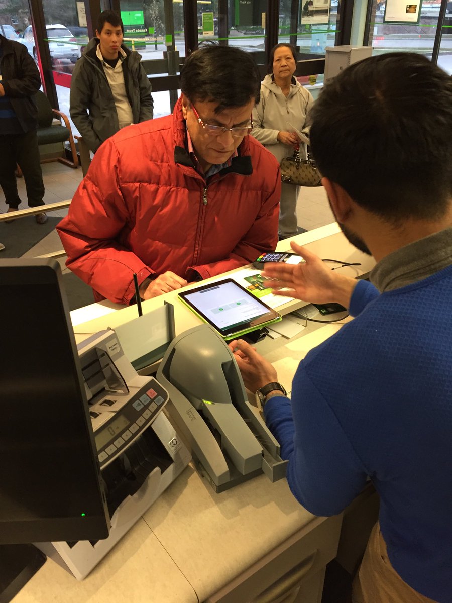 leonardesrd's tweet photo. Need to regain your footing after #BlackFriday ? #TDMySpend can help get you on a great track with your spending @TD_Beechwood can help show you @RyanBennett_TD @DanijelaDoslo https://t.co/gWixrpHpBZ