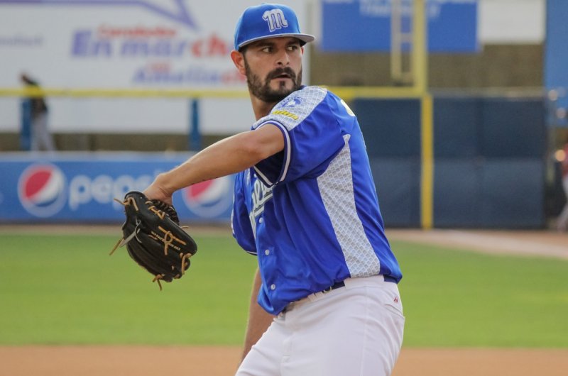 ¡Nuestros campeones <a href="/Sanabia28/">Alex Sanabia</a> y <a href="/MarkSerrano10/">Mark Serrano</a> ya se encuentran en la <a href="/LVBP_Oficial/">#UnaVidaUnaLiga ⚾️🇻🇪</a>🇻🇪 con <a href="/Magallanes_bbc/">Magallanes BBC ⚓️⚾️</a>! 
Sanabia tuvo su primera actuación de la temporada el día de ayer y Serrano lo hará en los próximos días. #TorosImponentes🐃🏆⚾