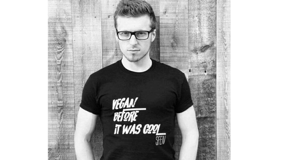 Ahhh, I love these #vegan shirts. And I just found out they're on sale for 20% off for #BlackFriday. Boom. 💥

Use code: LOVE. SFELV.com