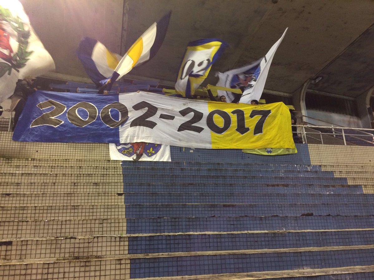 uscreteil1936's tweet photo. Bon anniversaire aux #UrbanDevils : 15 ans de fidélité.
#Bravo les gars #USLUSCL @uscl_football @usldunkerque https://t.co/ytsuAa1OYz