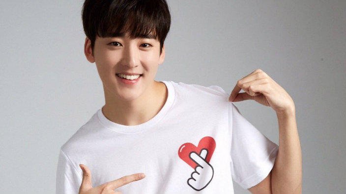 chiosangayispil's tweet photo. #HappyKevinDay  <3
HAPPY BIRTHDAY ''😍🎊🎁
May you live many more years of life and may God always take care of you.
@Kevinwoo91 💜💓 https://t.co/BT2Okd4VJF