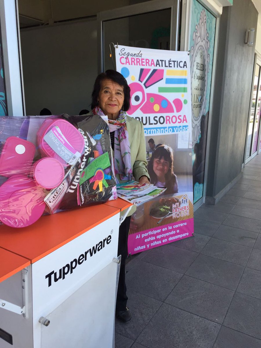 Impulso_Rosa's tweet photo. Presente @Tupperware Estelar, patrocinador oficial de nuestra carrera. #PoderMultinivel presente #Emprendedoras
#TransformandoVidas https://t.co/OkfxzLMUiI