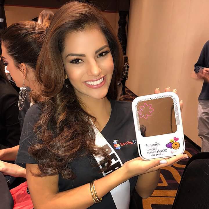 beautiesofperu's tweet photo. Hoy de 8 a 10 PM, votación masiva en Twitter!
#MissUniverse #Peru https://t.co/PKQHzmdhYf