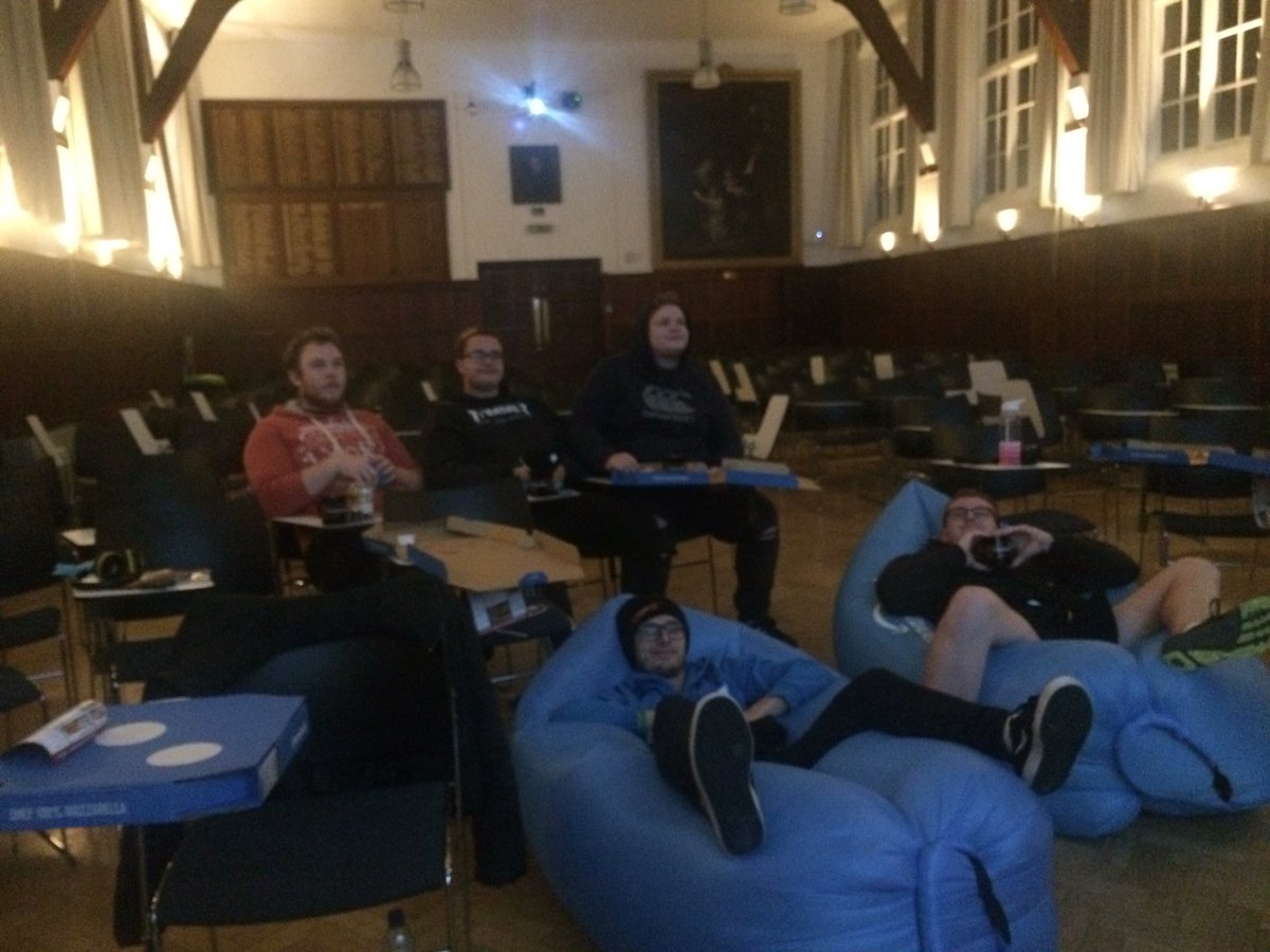 Julien_Funes's tweet photo. Grand chilling... #primestudentUK #grandtour https://t.co/L6D50Ohfvq
