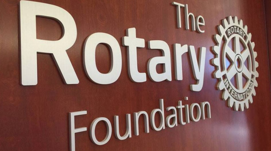 RotaryBrasil's tweet photo. Durante os últimos 100 anos, investimos US$3 bilhões em iniciativas sustentáveis e de grande impacto. Veja como você também pode se envolver: https://t.co/xx2Ccbr6xP #TRF100 #abtrf https://t.co/kYFQKjVfrh