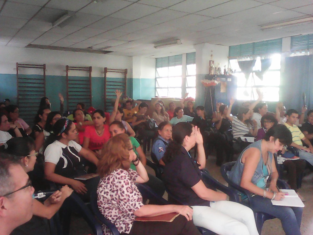 belkystr's tweet photo. Socialización de propuestas II momento Acuerdos de Convivencia Carlos Rangel Lamus,@pdetachira,@PdeOrientacion,@charlychaves https://t.co/VbPcswzj2c