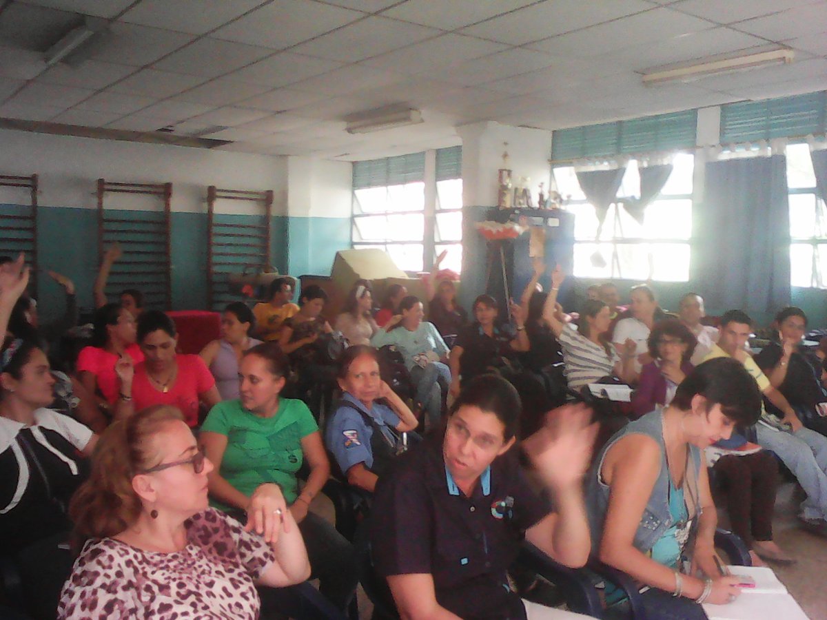belkystr's tweet photo. Socialización de propuestas II momento Acuerdos de Convivencia Carlos Rangel Lamus,@pdetachira,@PdeOrientacion,@charlychaves https://t.co/VbPcswzj2c