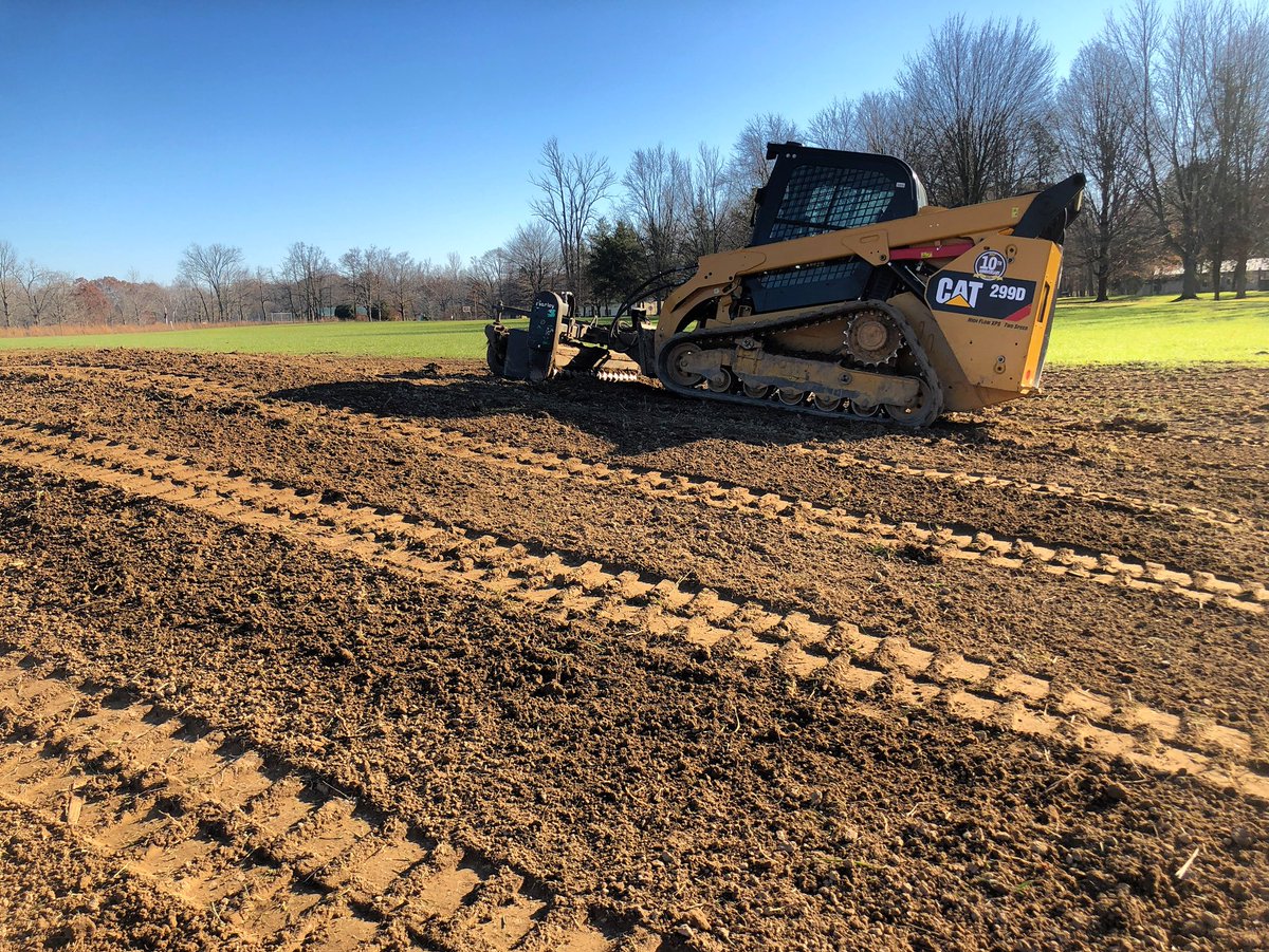 DigItExcavating's tweet photo. Harleyrake to prep for the slit-seeder and straw. #digginit #digitexcavating #cat299d #paladin #harleyrake #preseed #finalgrade https://t.co/psO9s6h4Uf