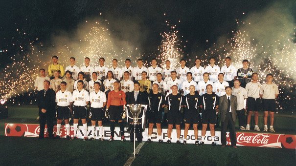 El valencianismo llora la pérdida de Ortí

👉 bit.ly/valencianismo_…

Mándanos tu mensaje de condolencias #JaumeOrtiPerSempre