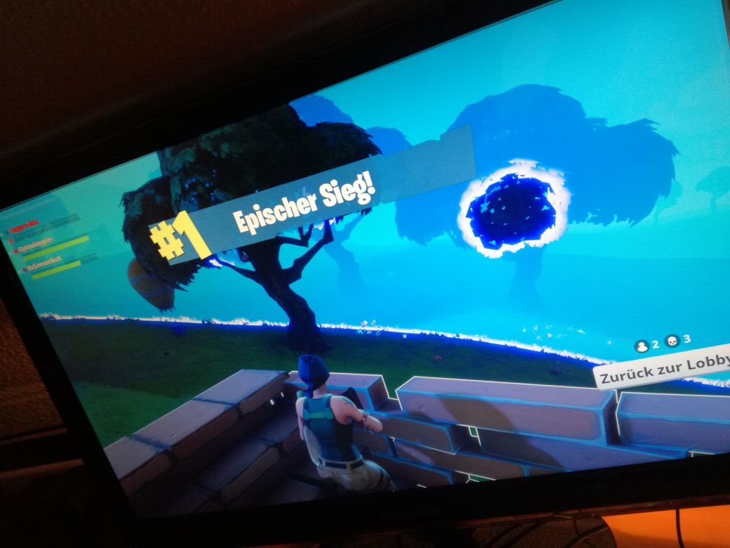 _EssentialPlay_'s tweet image. #nächstersieg #easy #wiesollichhier60tonnenabstellen #army❤ #squad❤ #bauenistalles #youtubemoney🔥