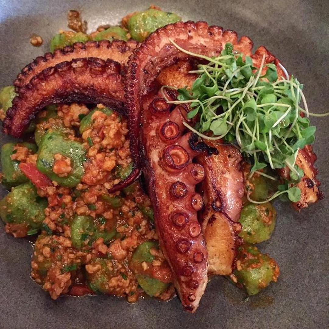 documennta's tweet photo. Polvo delicioso com nhoque de espinafre e ragu de porco do @massarestaurante.! Que tal aproveitar o jantar dessa sexta-feira para experimentar? #vempromassa #massa #massariabrasileira #massaémassa #diasferreira #leblon #clientedoc #documennta #comunicação https://t.co/7SjRDzof5U