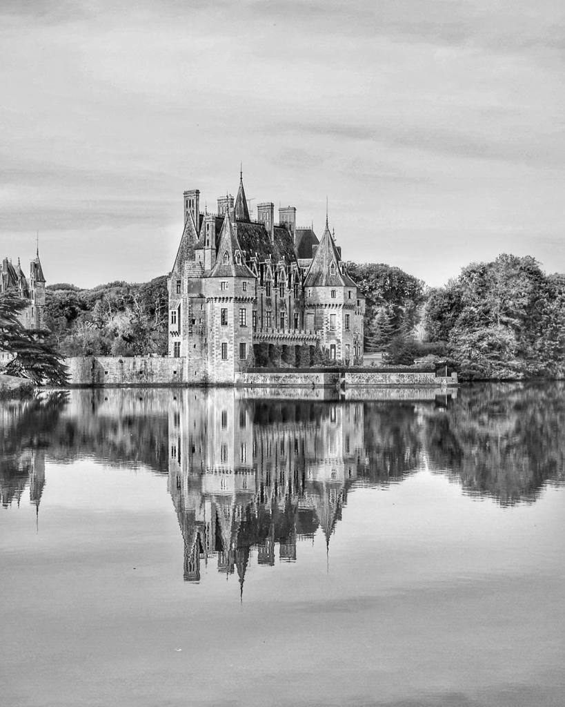 HalluciNantes's tweet photo. Un peu de noir et blanc
.
#igersnantes #igersfrance #lvan #nantesfr #igrecommend #gf_france #ig_france #loves_france_ #super_france #bns_france #jaimelafrance #loireatlantique #nantespassion #ig_worldclub #lesphotographes #commcam #ig_europe #hello_franc… https://t.co/7xC6FRAlKj https://t.co/WebU1t1RwM