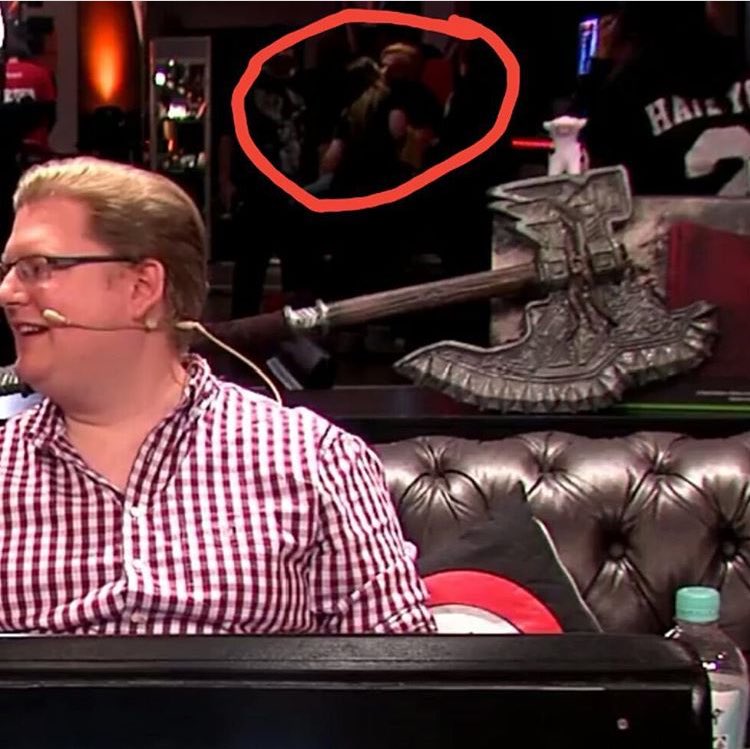 LittleKitty606's tweet photo. Kleiner Rückblick an #FriendlyFire2 :3 #panik @xPandorya @Gronkh freu mich auf FriendlyFire3 ^-^ https://t.co/3NrRLiomBo