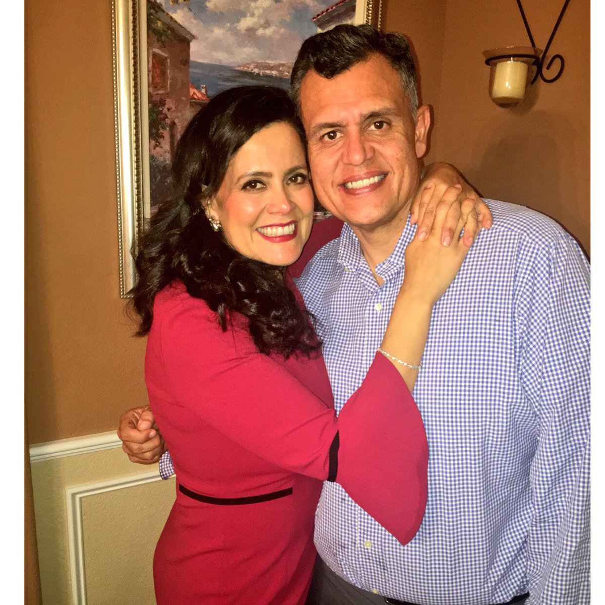 LupitaSCornejo's tweet photo. #LifeWithTheCornejos grateful for another year filled with #love, #family, #friends and #LifeatATT. Thank you #God for not giving me what I deserve, but giving me much more.#HappyThanksgiving #ThisIsUs #HT2017 #OffTheDiet (#MyDayInLA on vacay) https://t.co/A2KwMqXNhk