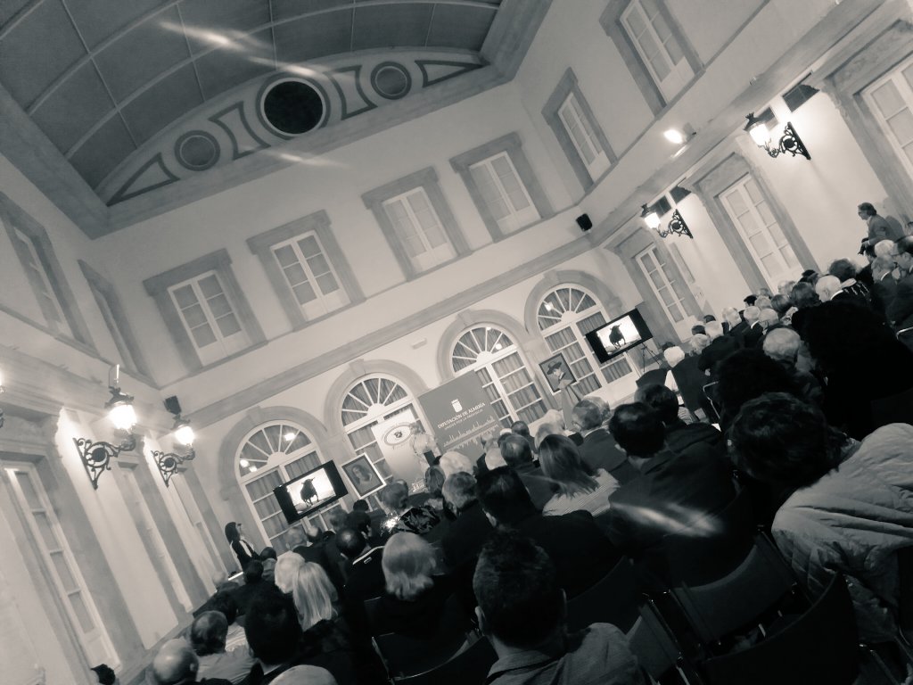 Foro3T3's tweet photo. Abarrotado el patio de luces de @dipalme_almeria donde el Foro Cultural 3 Taurinos 3 celebra la gala de entrega de trofeos y galardones en su edición de 2017. #Cultura #Foro3T3 https://t.co/UrfZYxDCdJ