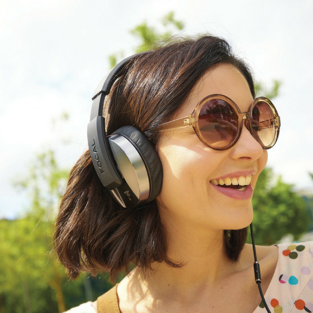 FOCALNA's tweet photo. Perfect for travel, whether its to the local market or across the world Listen will be there with you. https://t.co/ddtxv6MGPT