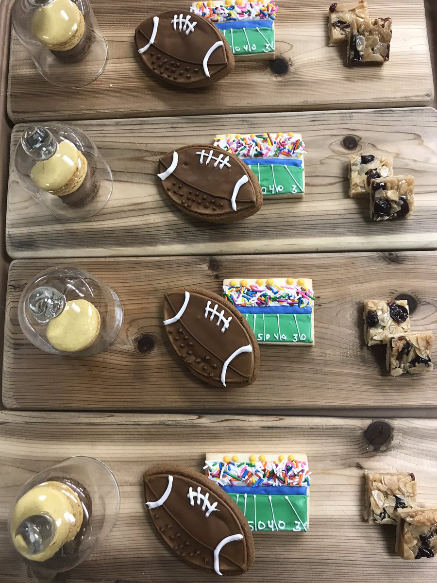 fairmontlaurier's tweet photo. Did anyone say @GreyCupFestival @Ottawa_Tourism we are ready for a touch down with our VIP amenities! #myottawa https://t.co/KZkUn02qQr