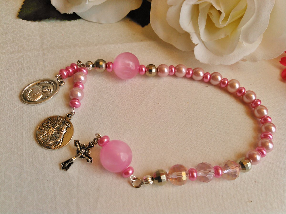 JustMyHands's tweet photo. BLACKFRIDAYSROSARIES
Sale: 20% off when you spend $20 https://t.co/kZMBLk1o1r #Divine #Mercy #Chaplets .. #Catholic #Handmade https://t.co/SB7DLnOfR9
