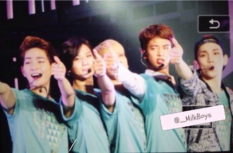 ARA5HINee's tweet photo. テミンちゃん神戸ファイティン~(⌒∇⌒)ノ#FightingOnew
#SmilingOnew
#WeLoveOnew
#온유야_기다릴게
#온유사랑해
#샤이니사랑해
#SHINeeisFIVE
#SHINee5사랑해요
#5HINeeForever
#5HINeeWorld
#최고의리더온유
#최고의그룹샤이니
#5人でSHINee
#オニュさん
#オニュたん
#オニュちゃん
#おにゅ https://t.co/p70bdtAUHP