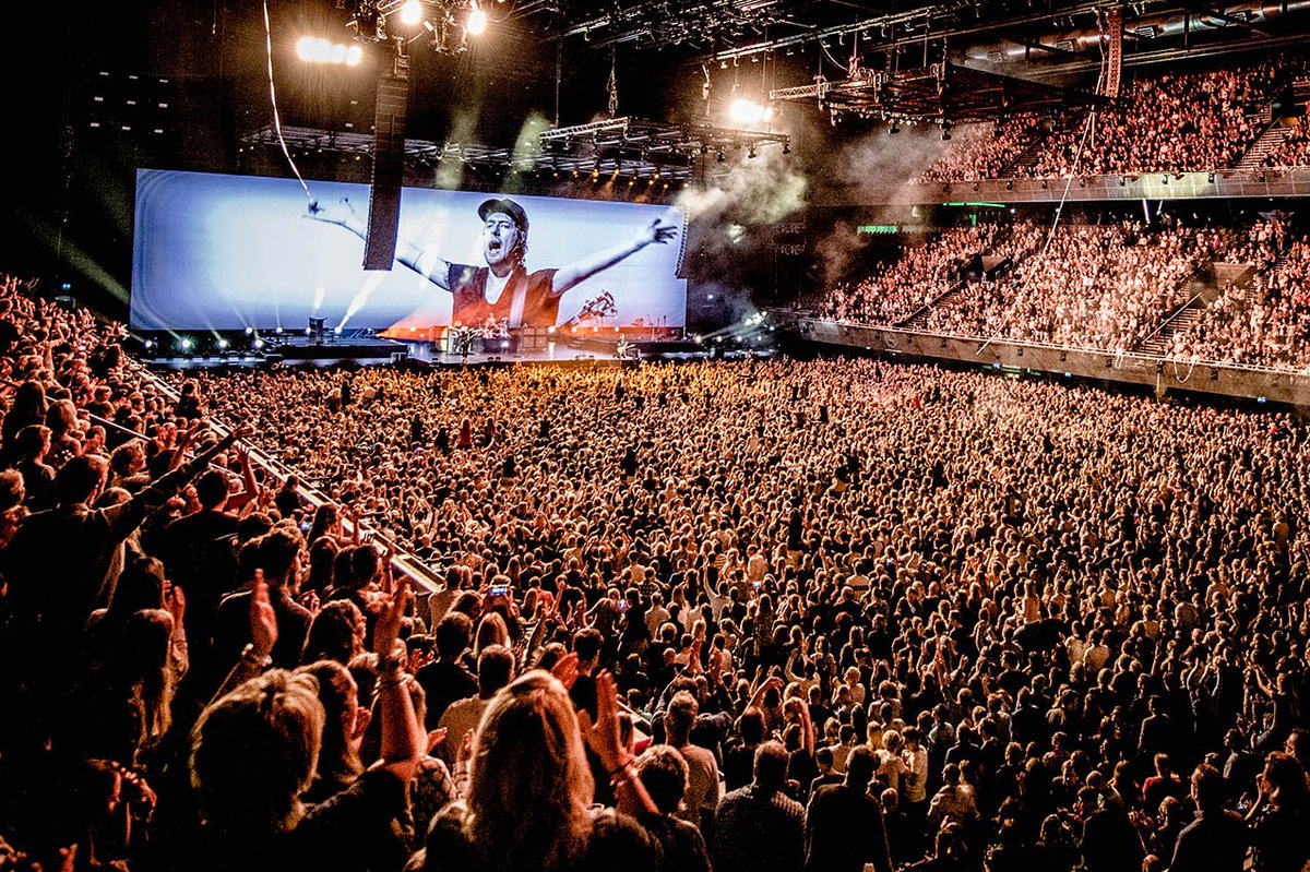 ZiggoDome's tweet photo. FANSington, wat kunnen jullie rocken tijdens #Kensington! ππβ¨ Het was weer een feestje met jullie! Wie zien we morgen? Wie was erbij? Deel jouw momenten hier! #Fansington #Kensingtongekend #kstziggo @kensingtonband https://t.co/8IRCxTrqx3