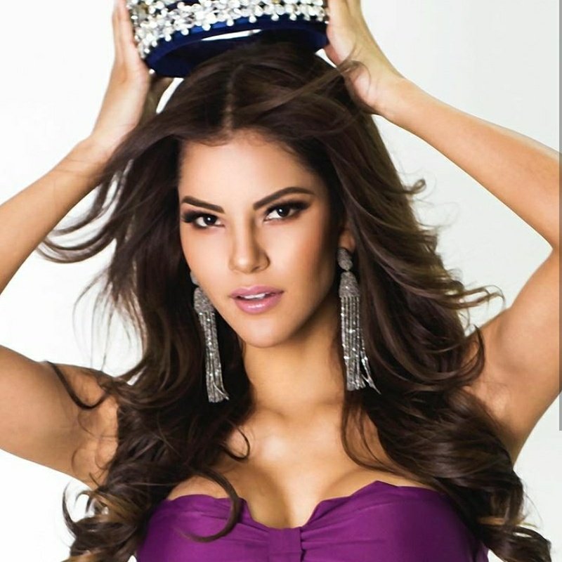 kapida94's tweet photo. Un amor!! #MissUniverse #Perú https://t.co/AqkQudCjWS