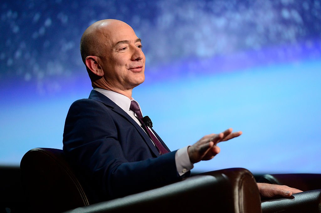 business's tweet photo. Jeff Bezos' fortune hits $100 billion after a Black Friday stock surge https://t.co/87rwYawAsG https://t.co/22Qn4vj1MF