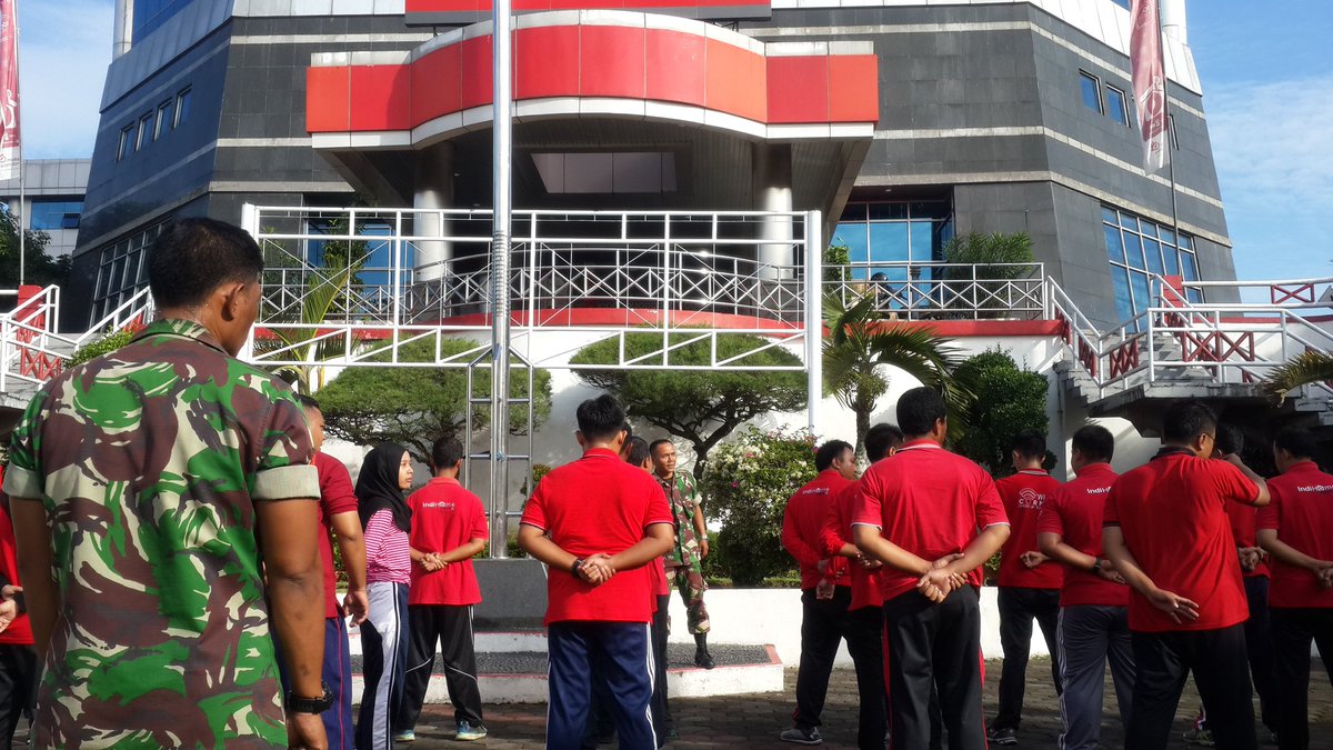 rizka_muchtar's tweet photo. Perlu sinergi Loreng utk tumbuhkan disiplin dan korsa pasukan
Salam solid speed smart
@IndihomeFiber
@WitelJember
@_funtastic5_
@telkomaksesid
#JRTREGV https://t.co/1IZ4ZUVjr7