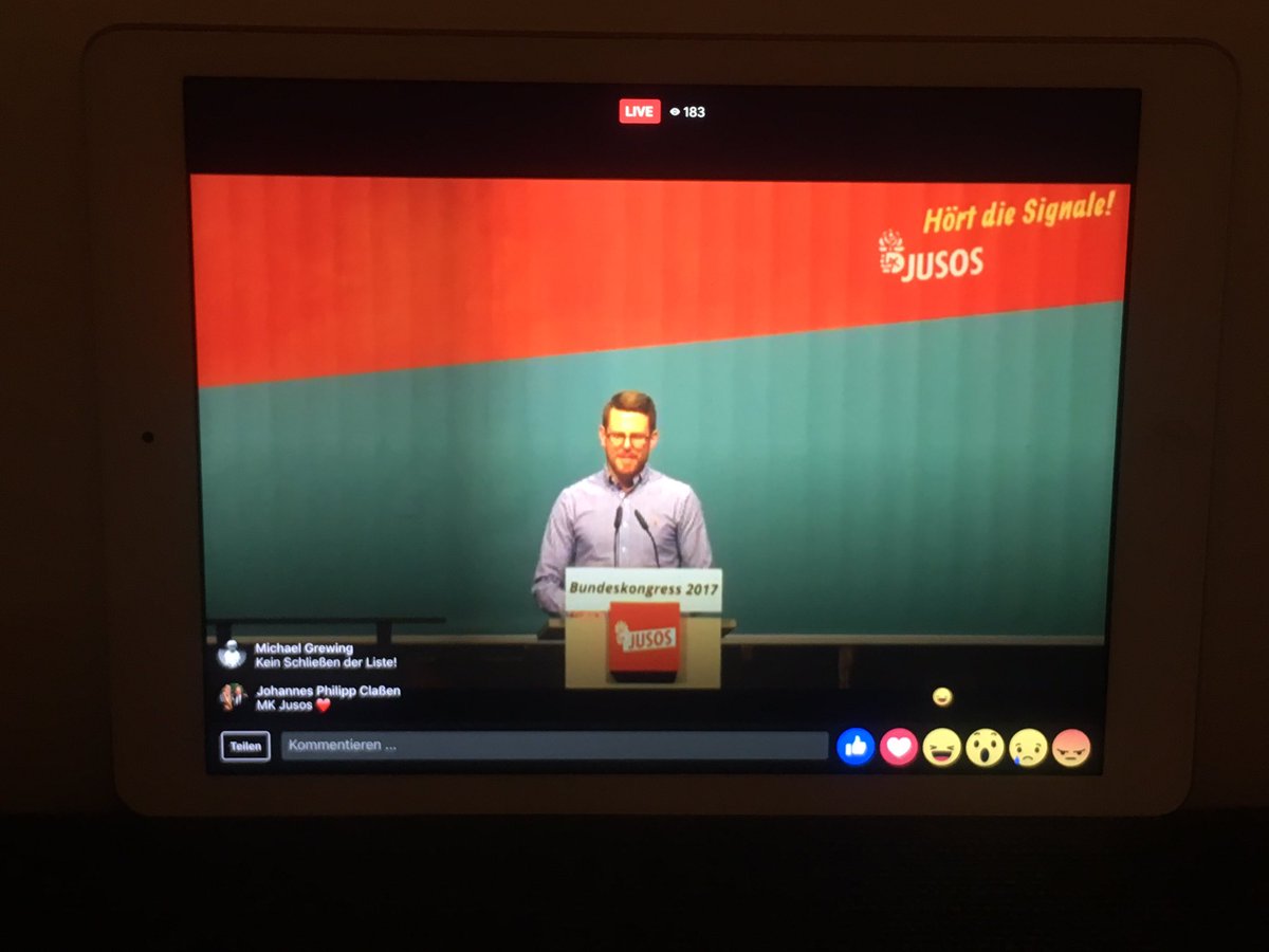 booyabasic's tweet photo. Wow, mein Boi @FilipposKourt gerade im Livestream-Fernsehen! Er #hoertdiesignale!Go Go Go! #pushkicks #groko #spd #jusos https://t.co/2g4CU5DxgP