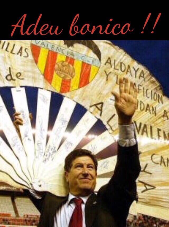 ps77pal's tweet photo. Últimamente no entro apenas por Tuiter, pero hoy en este día tan duro para todos los Valencianistas ha sido un placer poder hacerlo para leer las cosas tan bonitas que le habéis escrito a Jaume. Se os quiere familia. Muchas noches y Amunt Bonico! 🦇 https://t.co/hicEHdHT9p