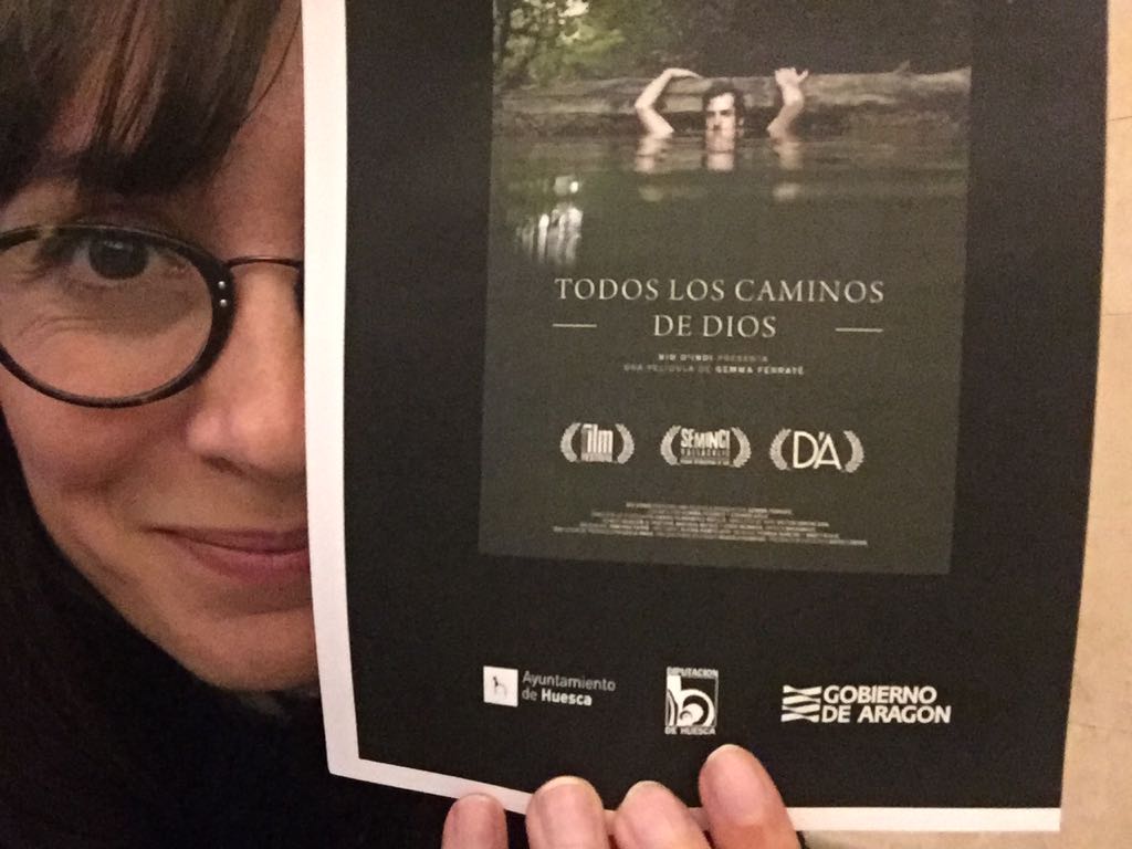 NiudIndi's tweet photo. Más de 3 años tras empezar este precioso camino seguimos proyectando #TodosLosCaminosDeDios. Muchas gracias a #cineCDAN por su acogida hoy: @DPHuesca lo peta 😍
(x cierto, que si os apetece rescatar la peli seguimos en plataformas como @Filmin: https://t.co/8M5CXwzO0W) https://t.co/saQz1hjvWB