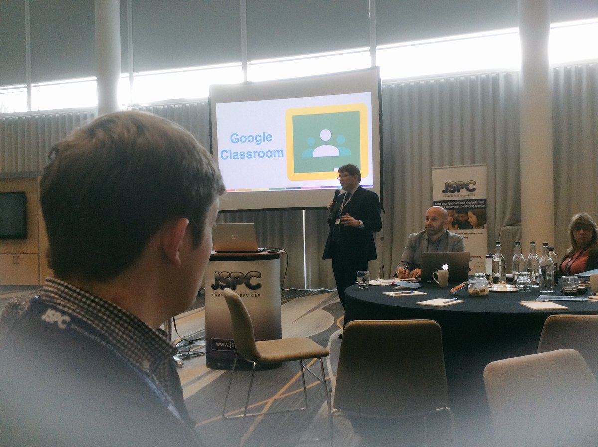 LeechpoolSchool's tweet image. Thank you JSPC for a great day at the Amex Stadium #ComputerITServices