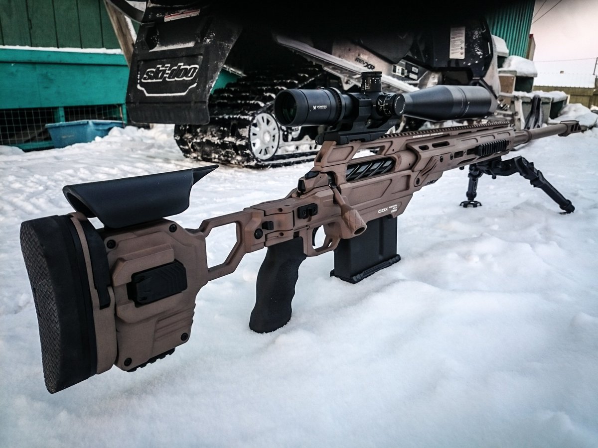 Cadex Defence Great Pictures From One Of Our Customers With His Cdx 40 Shadow In The White Snow Of The Nunavut Canada