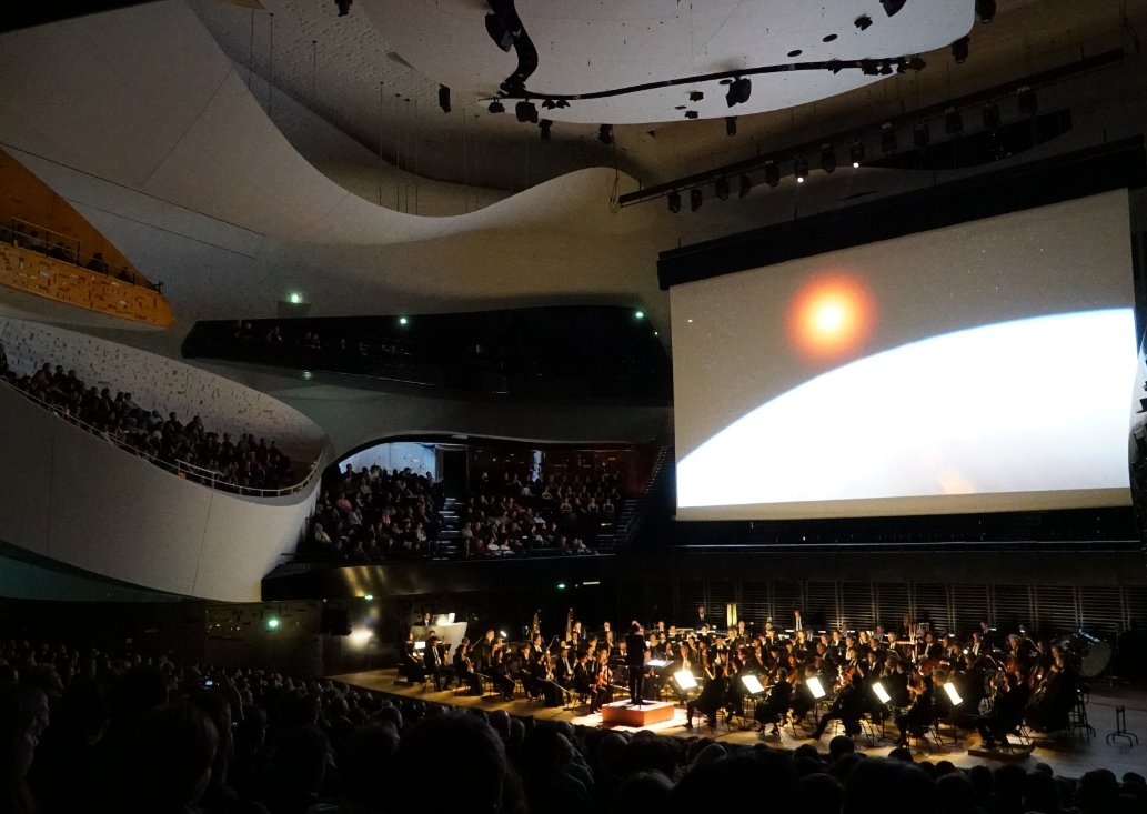 philharmonie's tweet photo. Bravo @ONPL_orchestre #pascalROphé pour cette première soirée #Planets ! #OEF17 #orchestresenfête https://t.co/V9zPmK89LJ