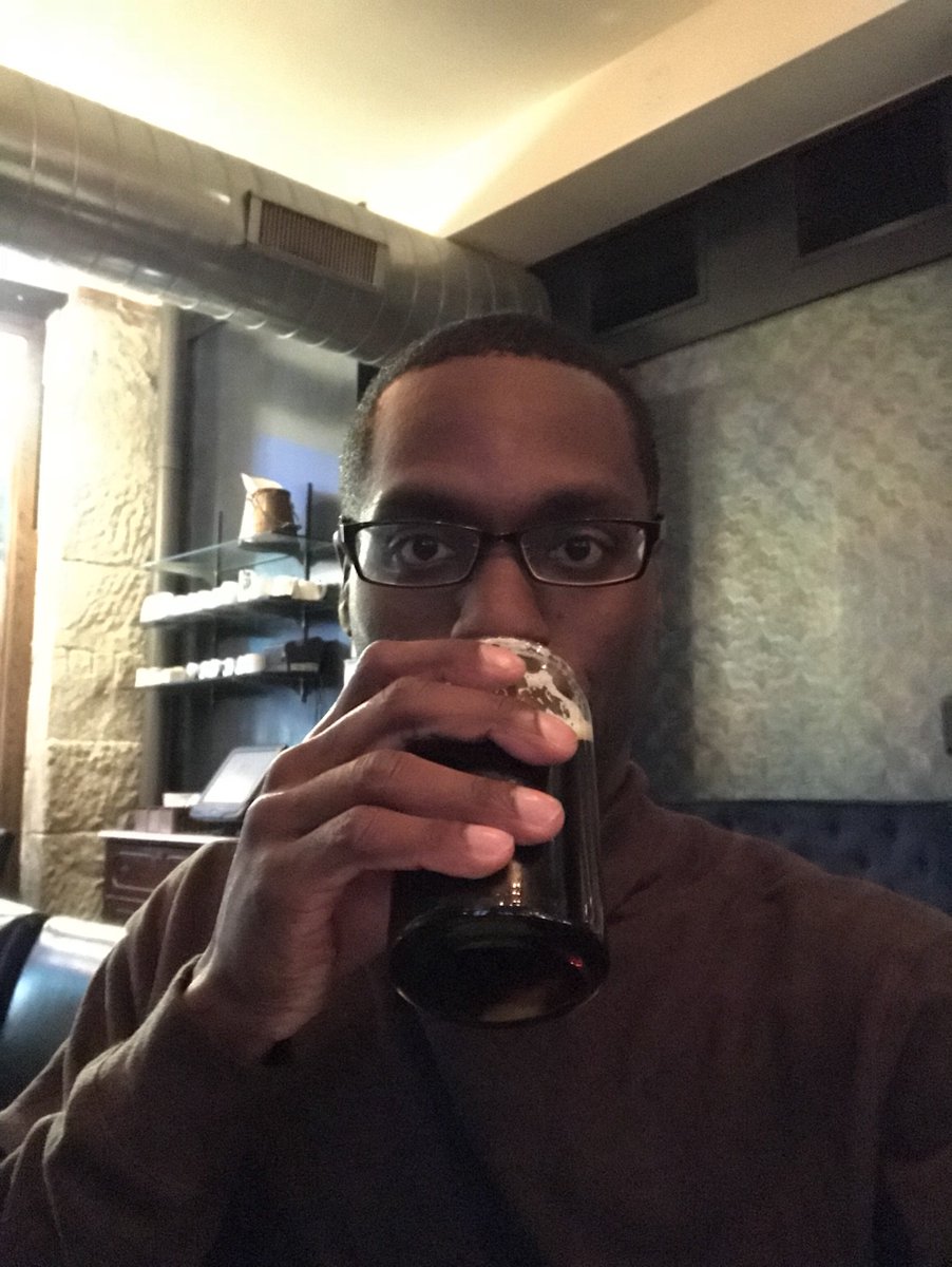wazi_san's tweet photo. This #beeroclock comes courtesy of #Detroit and their fine IPA! #witchshatbrewing #trainhopper #itsfiveolocksomewhere https://t.co/995kf5DseG