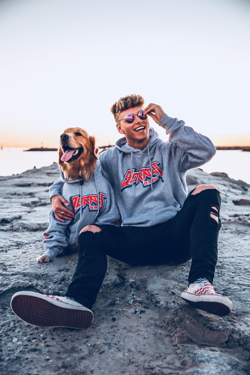 natekgarner's tweet photo. GARNER MERCH GIVEAWAY!
It’s hoodie season, get yours now! RETWEET to win a free hoodie 👀🔥

https://t.co/aIkdnHO8EM https://t.co/kC4SmMahbS
