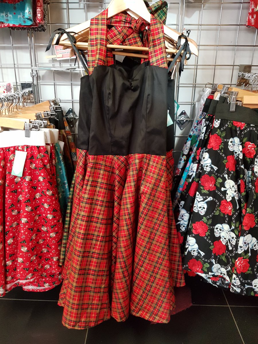 ayeayemissy's tweet photo. I have had a good restock and shuffle about in @CanterburyMaker in @Whitefriars_eu #Canterbury #handmadeinkent #vintage #repro https://t.co/iztFW8ayYx