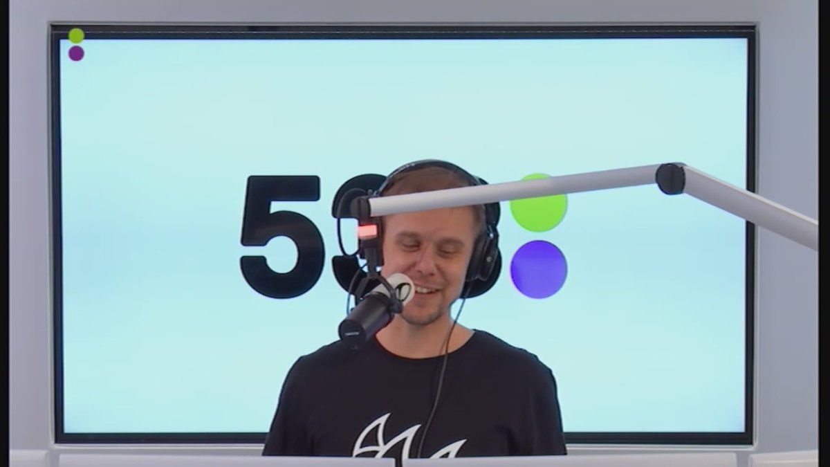 sonjamulder's tweet image. Thank God it’s Friday !! Eindelijk weer een nieuwe aflevering van @asot met @arminvanbuuren en @rubenderonde op @538 #TV538 #ASOT841