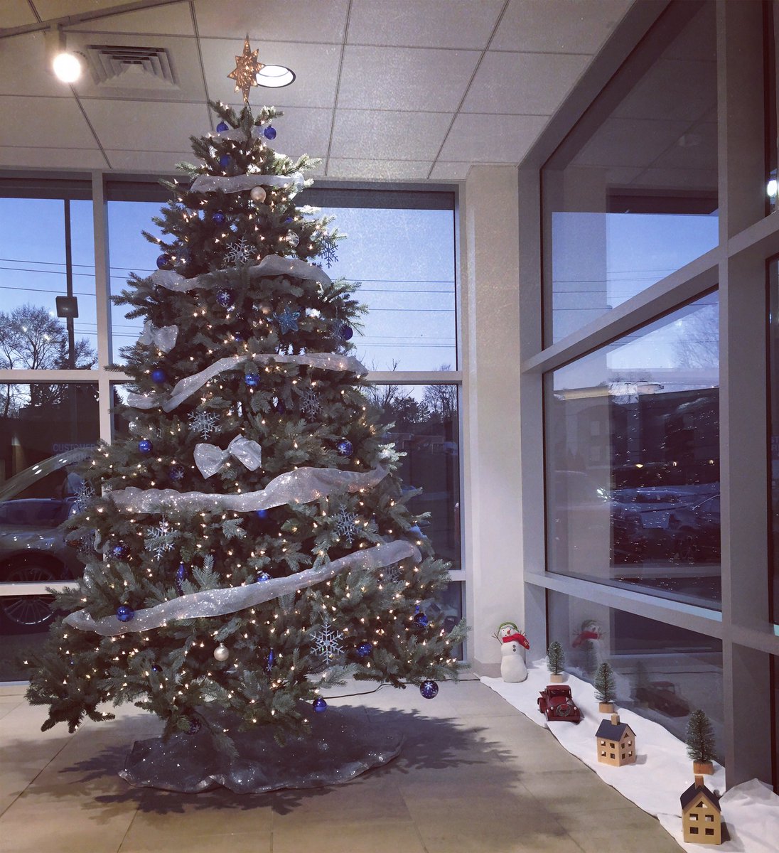 SturmanLarkinF's tweet photo. Too soon? #SturmanLarkinFord #TisTheSeason https://t.co/yo48KrjzzS