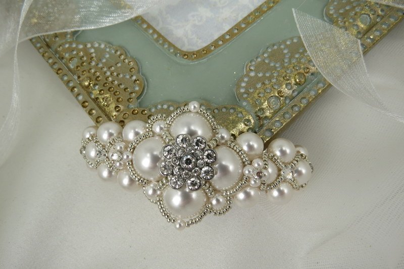 ForKeepsBridal's tweet photo. Love the focal point of this Swarovski bracelet. #handmade #Swarovski #bracelet #bride #bridaljewellery #wedding #wiltshirewedding #gift #love #pearls #rhinestone #forkeeps https://t.co/78kG20aRe6