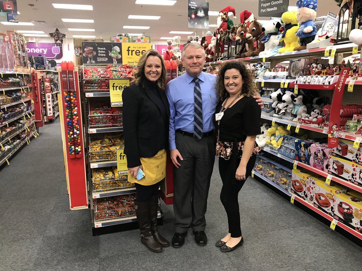 Great job Sherrie and the 5407 Team for an amazing seasonal set and providing great service!!! #Area1Cares