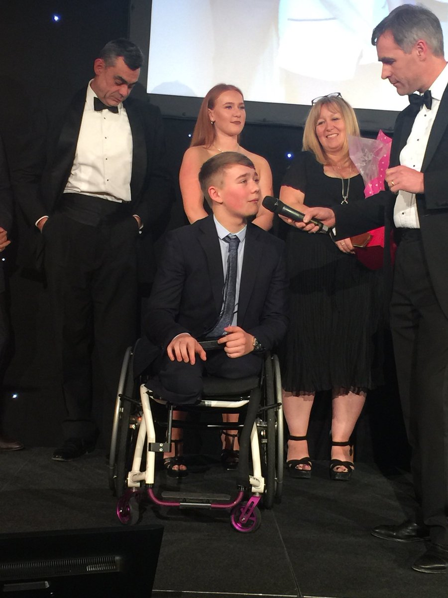 daljitathwal's tweet photo. This young man is a true inspiration to everyone of us! #Billywhizz @nottmhospitals @TeamNUH we love you!!!!!! #NUHHonours2017 https://t.co/R6Mh9pFkEH