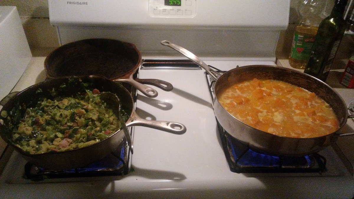 R_L_A_G's tweet photo. Turkey, brussel sprouts sauteed with bacon, some kind of butternut squash dish. All cooked by my sister. #ShowMeYourBird https://t.co/wMmZTYY47b