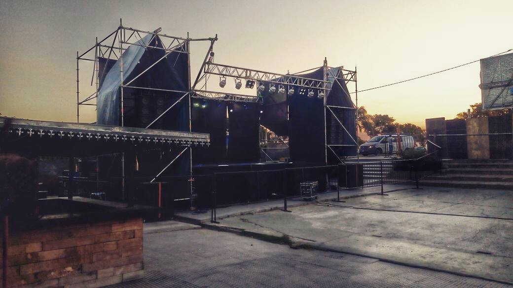 federicocheme's tweet photo. Asi te esperamos hoy 🍻 T O D O L I S T O señores!
Esta noche en vivo Sebastian Mendoza! ➡ 61 aniversario AMET!
➡ 03 hs "La previa" - ➡ Show 04:30 hs.
#PistaAlAireLibre #PistaAdentro #EXPLOTAAAAAAA #NuestroLugarcitoEnElMundo🍀 https://t.co/13f6Hwv460