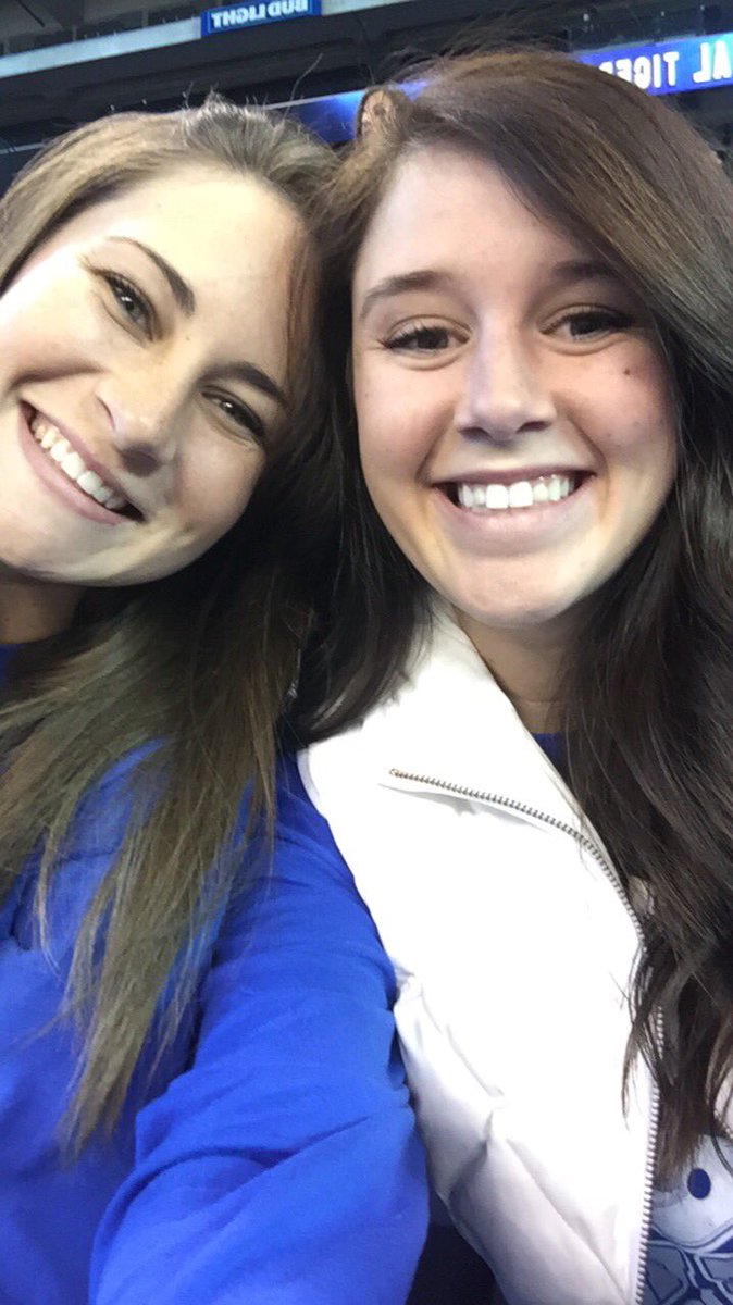 mkoch91's tweet photo. #FaceofSportsmanship @IHSAA1 https://t.co/NRMXWDhPy0