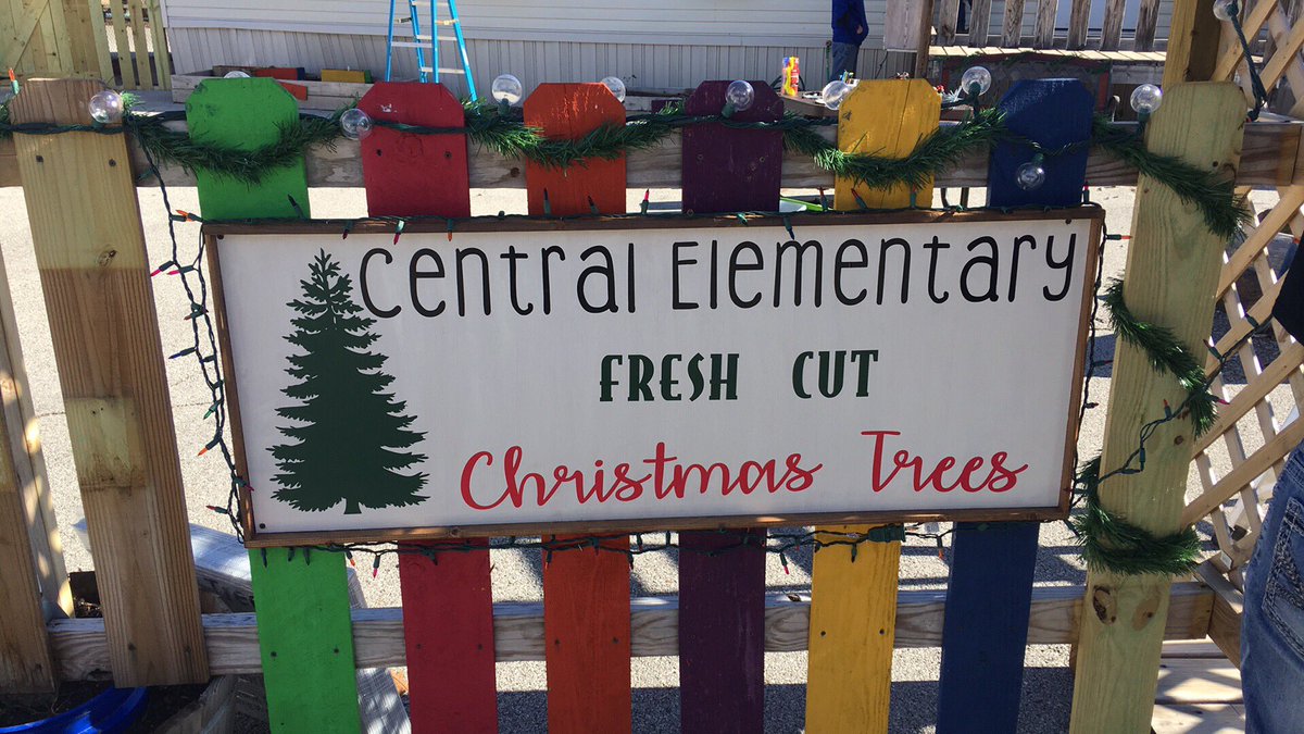 Central tree lot opens tomorrow! Saturday 10:00-6:00 and Sunday 1:00-6:00! @Neosho_Central